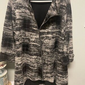 Comfy USA Monochrome Textured Blazer